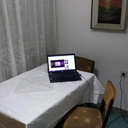 Skopje, Center, Hostel, Apartment, Ramstore !!10 Euro Per Night!! *